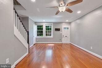 2700 16th St S in Arlington, VA - Foto de edificio - Building Photo