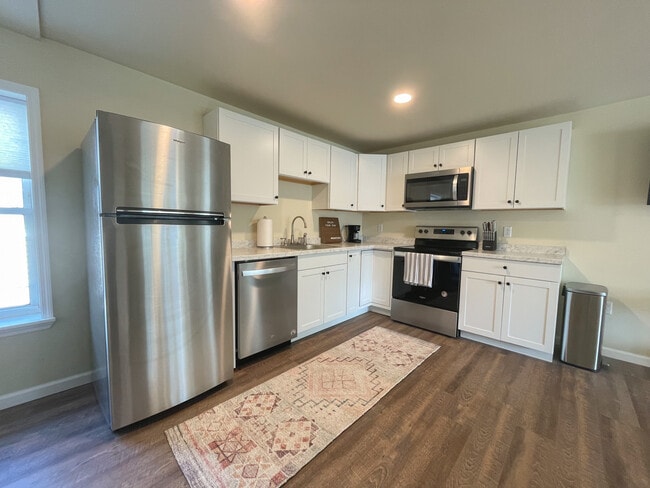 100 Miller St in Plattsburgh, NY - Building Photo - Building Photo