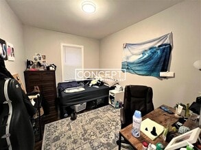 91 Hillside St in Boston, MA - Foto de edificio - Building Photo