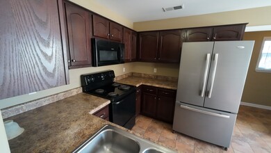 80 Clay Hills Dr in Oakland, TN - Building Photo - Building Photo