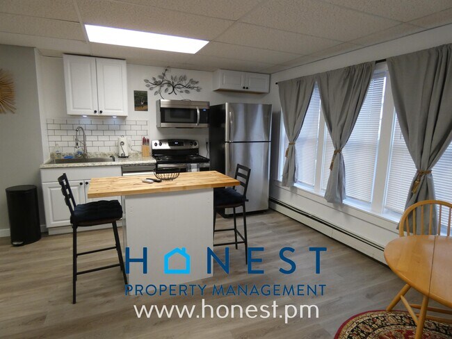 508 Water St, Unit 4 in Gardiner, ME - Building Photo - Building Photo