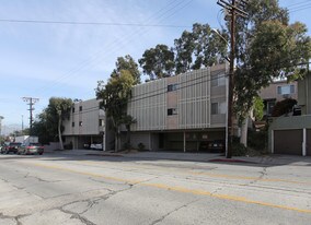 3346-3350 Griffith Park Blvd Apartments