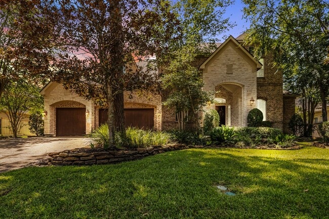 property at 15 Player Green Pl