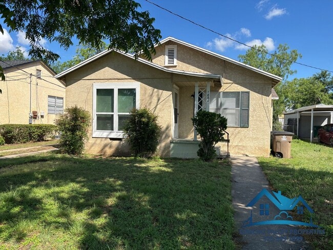property at 1860 W Concho Ave