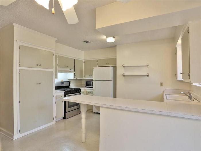 1718 E 32nd St-Unit -B in Austin, TX - Foto de edificio