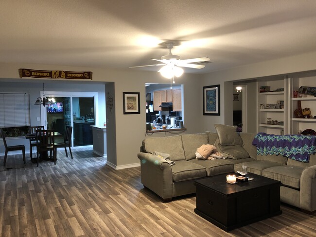 7425 Marble Ridge Dr, Unit Room 1, Unit Room 1