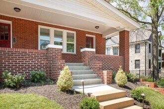 1035 Grandview Pl in St. Louis, MO - Building Photo - Building Photo