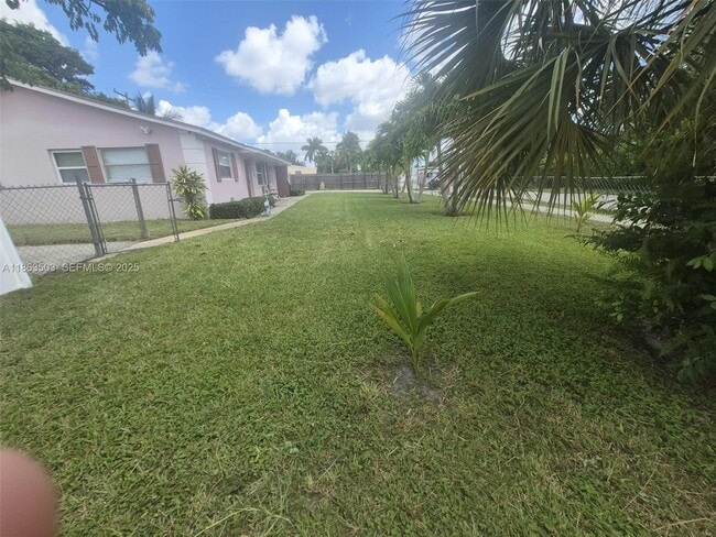 7756 Washington Ave in Hypoluxo, FL - Building Photo - Building Photo