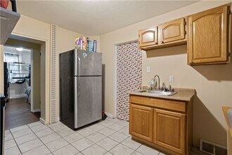 842 Chislett St in Pittsburgh, PA - Building Photo - Building Photo