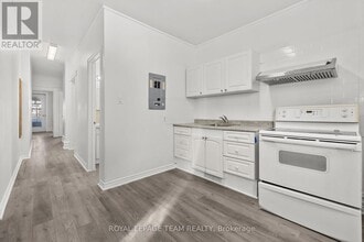 824 Somerset St W in Ottawa, ON - Building Photo - Building Photo