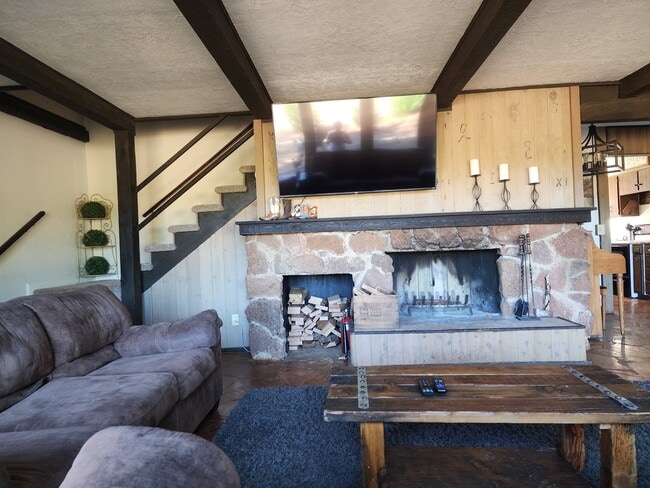 5040 Wilson Hill Rd in Manton, CA - Building Photo - Building Photo