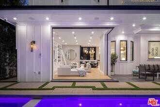 806 N Gardner St in Los Angeles, CA - Building Photo - Building Photo