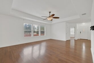 3923 Invierno in San Antonio, TX - Building Photo - Building Photo