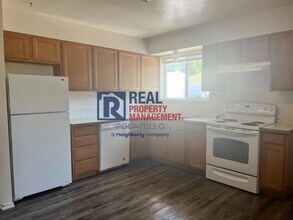 1120 E Poplar St in Pocatello, ID - Building Photo - Building Photo