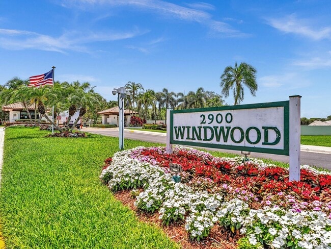 330 Eastwood Terrace in Boca Raton, FL - Building Photo - Building Photo