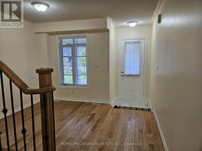 38 Workmen's Cir in Ajax, ON - Building Photo - Building Photo