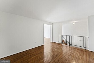 2205 S Grant St in Arlington, VA - Building Photo - Building Photo