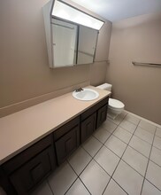4401 S 27th St-Unit -B in Lincoln, NE - Building Photo - Building Photo