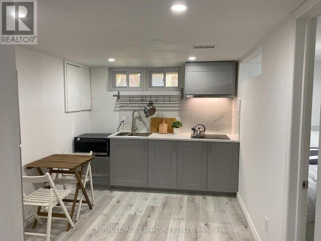 property at 38 Wishing Well Dr