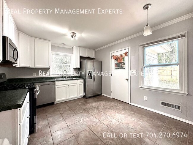 4429 Firwood Ln in Charlotte, NC - Foto de edificio - Building Photo