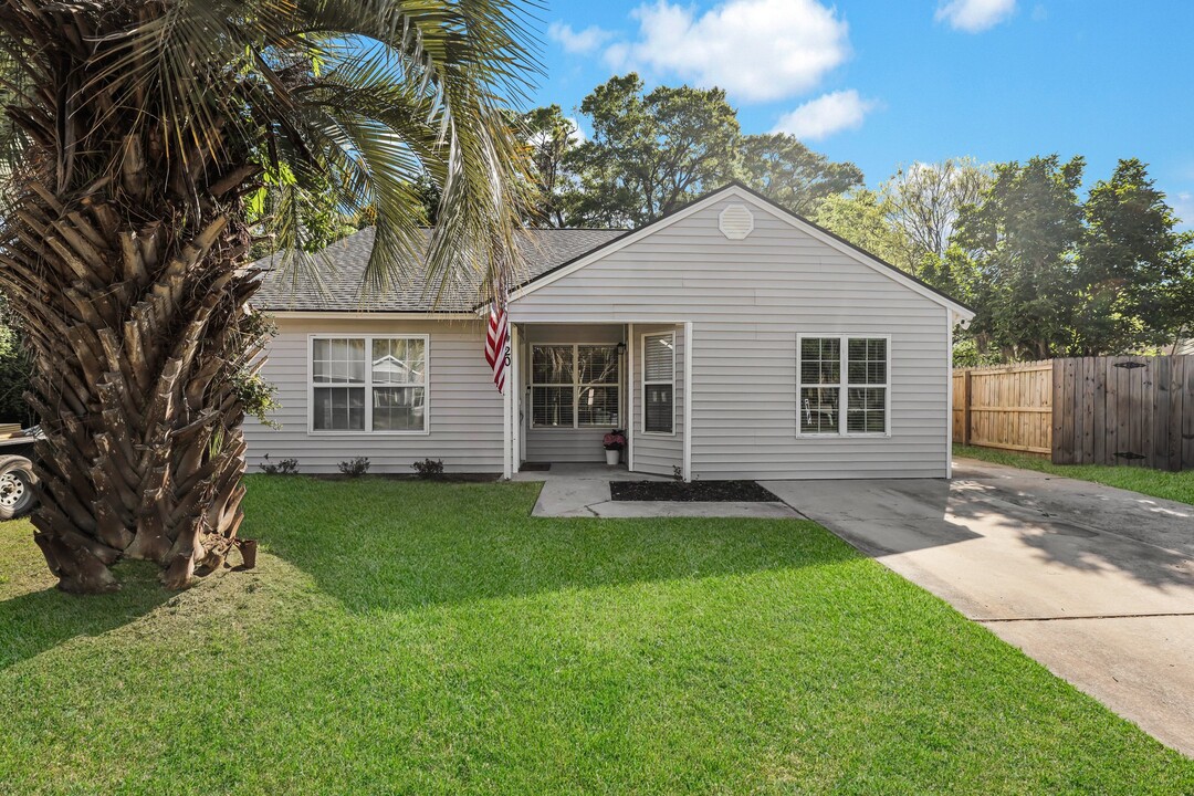 20 Quail Forest Dr in Savannah, GA - Building Photo