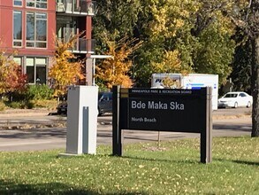 3150 Excelsior Blvd, Unit 408 in Minneapolis, MN - Foto de edificio - Building Photo