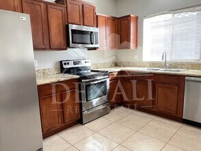 7347 W Millerton Way in Florence, AZ - Building Photo - Building Photo