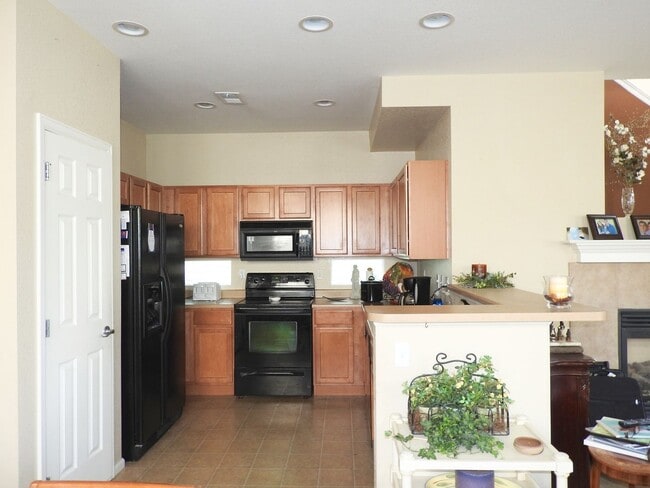 10028 E 28th Ave in Denver, CO - Building Photo - Building Photo
