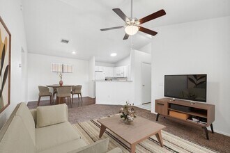 Bella Vita in Bullhead City, AZ - Building Photo - Building Photo