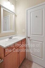 547 New Bern Station Ct in Charlotte, NC - Building Photo - Building Photo