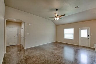 108 Samuel Dr in Mustang Ridge, TX - Building Photo - Building Photo
