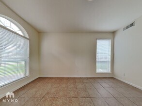 7711 Summer Shore Dr in Rosenberg, TX - Building Photo - Building Photo