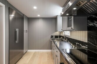 1323 Alta Vista Rd in Santa Barbara, CA - Building Photo - Building Photo