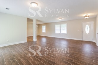 10 Pine Cir in Carrollton, GA - Building Photo - Building Photo