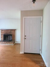 6929 Delta Lake Dr in Charlotte, NC - Building Photo - Building Photo