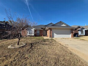 9401 Buttonfield Ave in Oklahoma City, OK - Building Photo - Building Photo