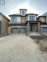 26 Mundell Rd in Erin, ON - Building Photo