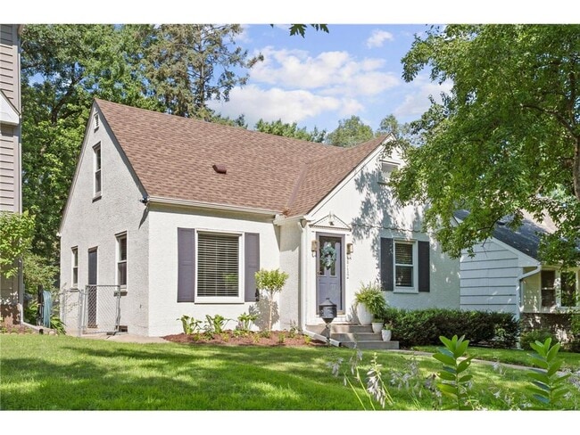 property at 2712 Idaho Ave S