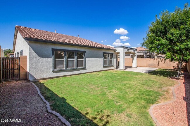 19741 E Reins Rd in Queen Creek, AZ - Building Photo - Building Photo