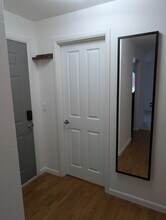 14010 SE 6th St, Unit 23 in Bellevue, WA - Building Photo - Building Photo