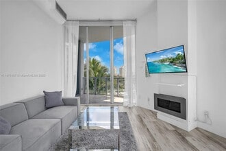 3029 NE 188th St in Aventura, FL - Building Photo - Building Photo