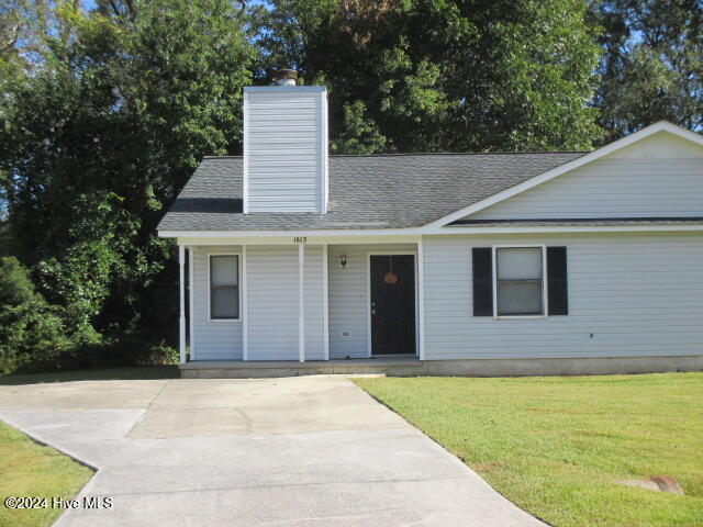 1813 Countrywood Blvd in Jacksonville, NC - Building Photo