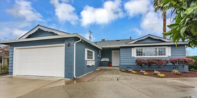 property at 2648 Meridian Ave