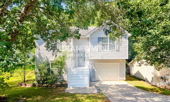 3416 Homeward Trail in Ellenwood, GA - Foto de edificio