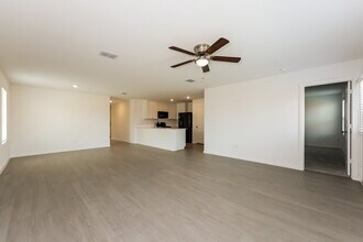 100 Wild Rose Dr in Balch Springs, TX - Building Photo - Building Photo