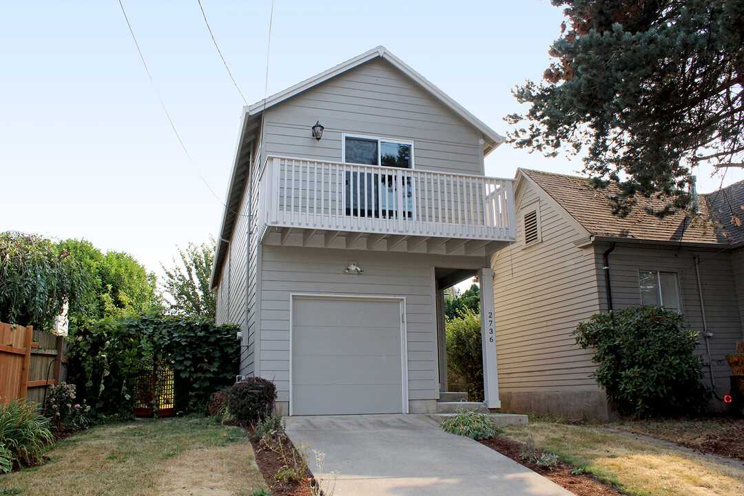 2736 N Halleck St in Portland, OR - Building Photo