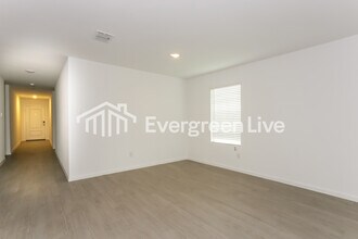 10001 Muntjac Dr in Fort Worth, TX - Building Photo - Building Photo