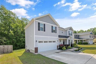 4631 Cedar Pass Dr in Hope Mills, NC - Building Photo - Building Photo