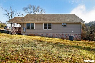 2246 Green Acres Cir in Sevierville, TN - Foto de edificio - Building Photo