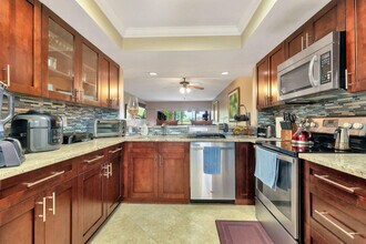 6662 Boca Del Mar Dr in Boca Raton, FL - Building Photo - Building Photo